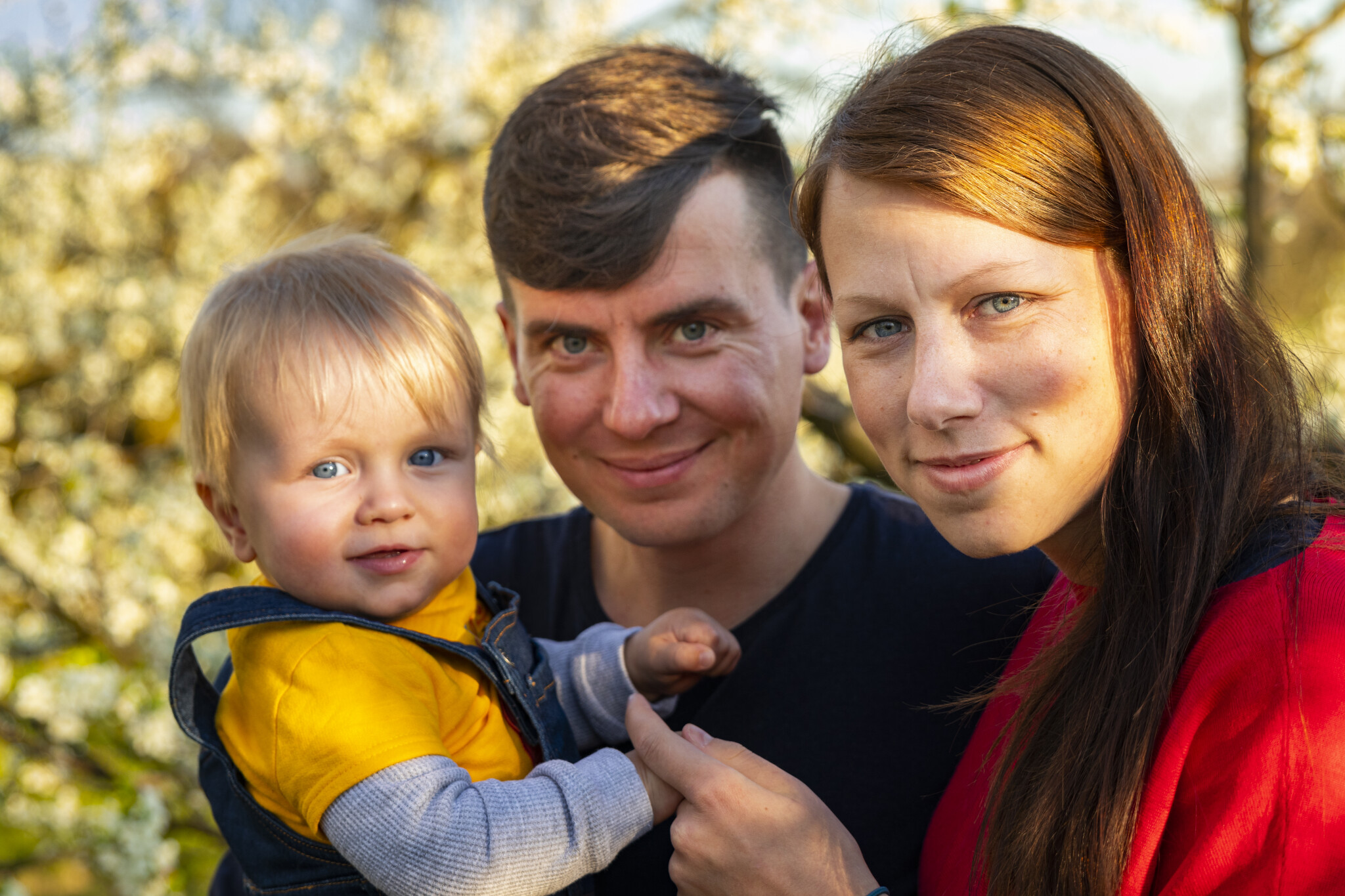rodinný portrét, sad, Těnovice, příroda, rodiče s dětmi