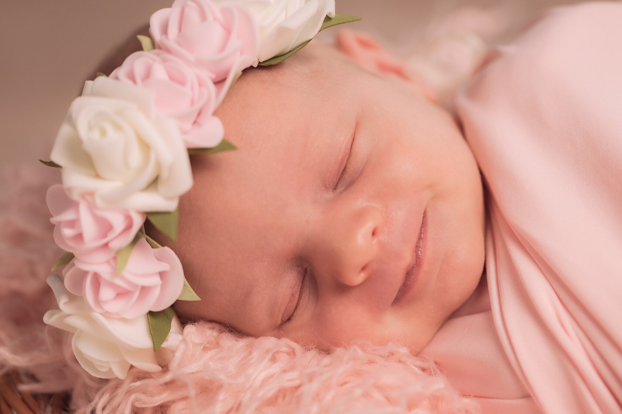 spokojené miminko, fotka miminka, newborn, dětský smích,