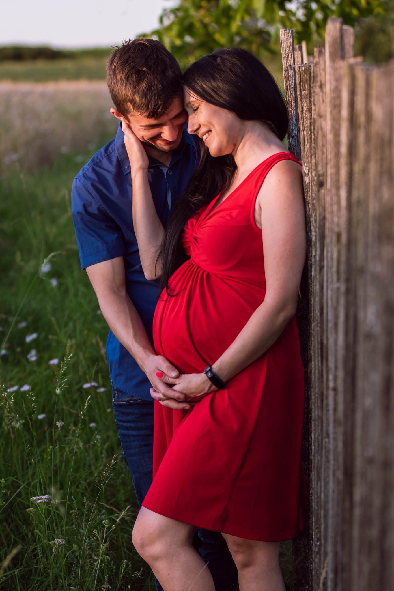 těhotenský portrét, tehotenství, starý plot, Lučiště, západ slunce