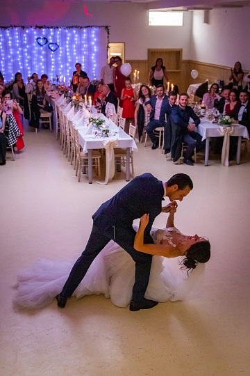 slovensko, domaniža, svatební tanec, romentika,svadobný tanec, svadba, svatba, svatební fotograf, svatební fotka, wedings, podzim, plzenský fotograf, fotka,  pavel vyskočil fotograf